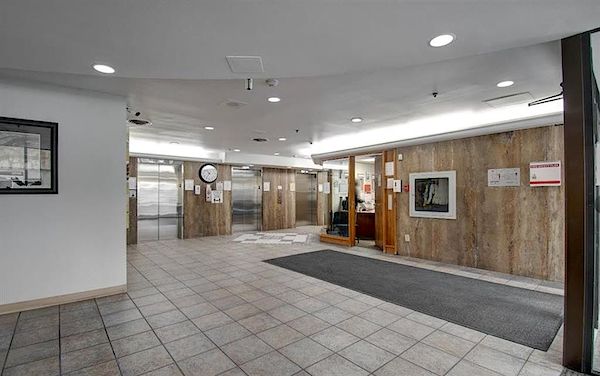 Calgary 1 bedroom Condo Unit for rent. Property photo: 504700-3