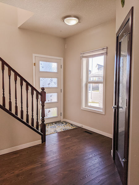Calgary 3 bedrooms House for rent. Property photo: 505198-2