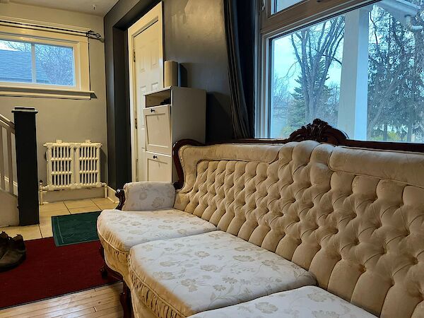 Edmonton 3 + Den bedrooms Room For Rent for rent. Property photo: 505699-2