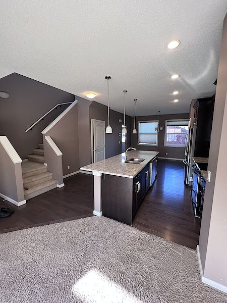 Calgary 3 bedrooms House for rent. Property photo: 505961-3