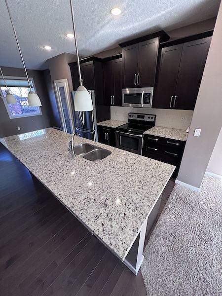 Calgary 3 bedrooms House for rent. Property photo: 505961-2