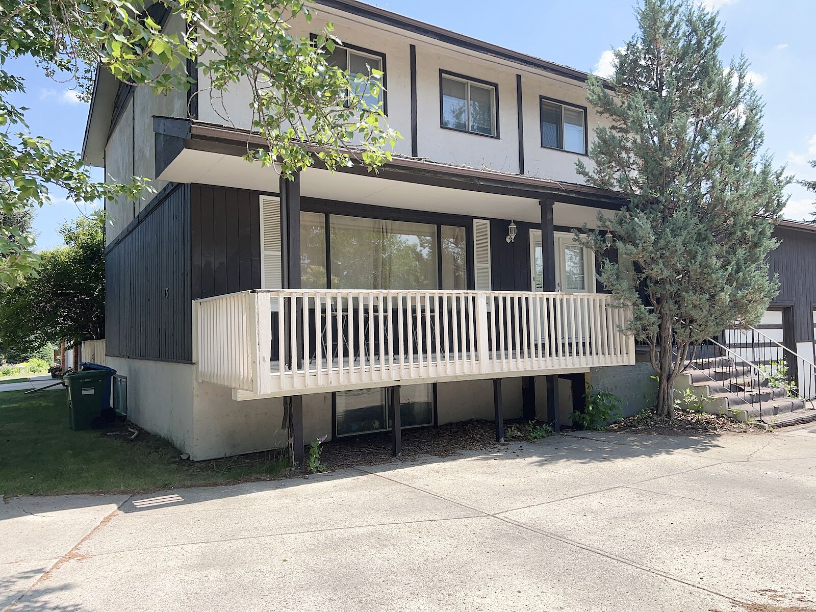 Calgary 4 bedrooms Main Floor for rent. Property photo: 507055-1
