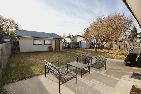 Edmonton 3 bedrooms House for rent. Property photo: 507227-2