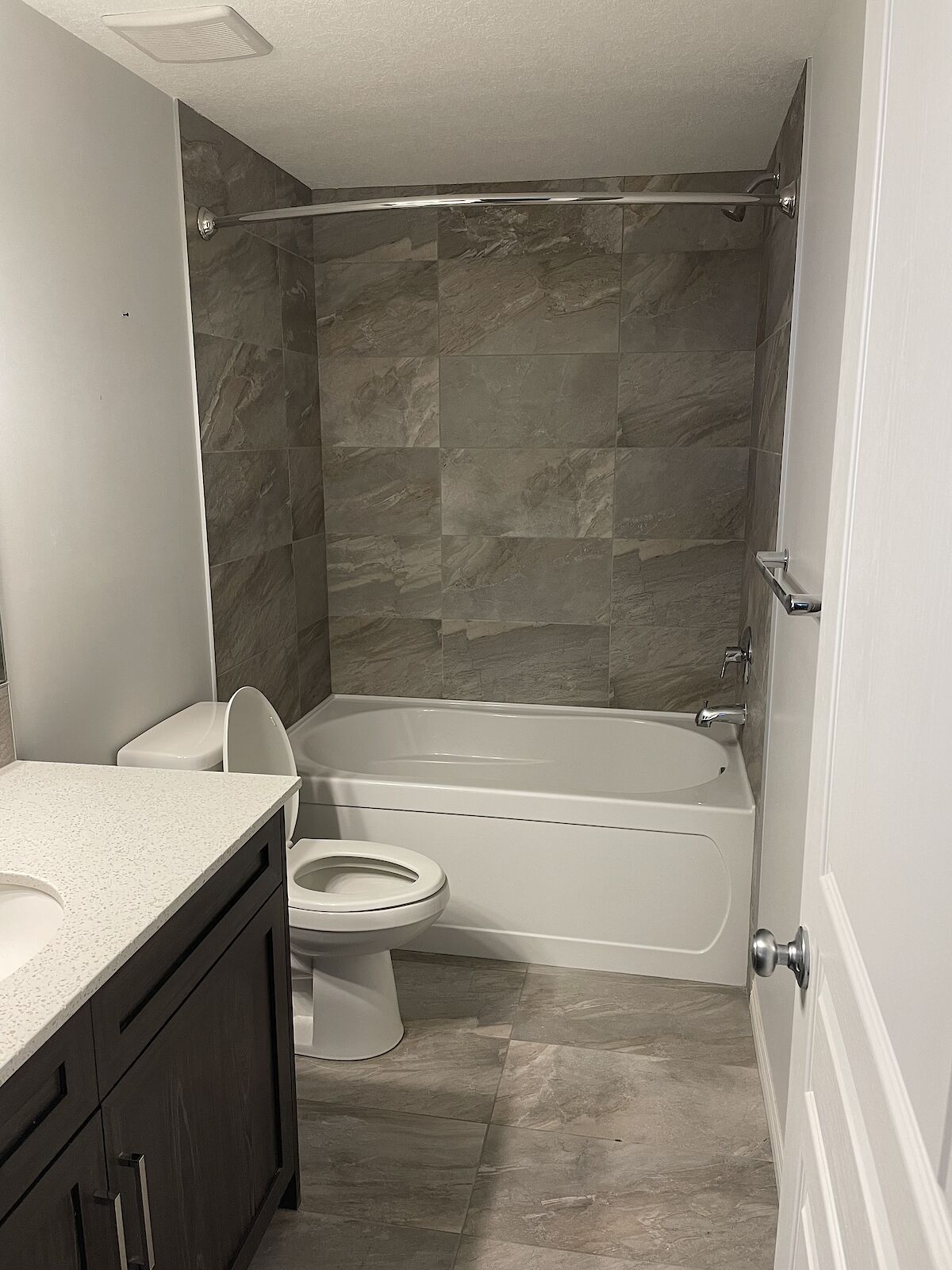 Calgary 1 bedroom Basement for rent. Property photo: 507686-1