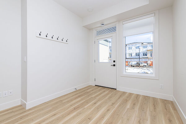 Calgary 1 bedroom Townhouse for rent. Property photo: 508351-2