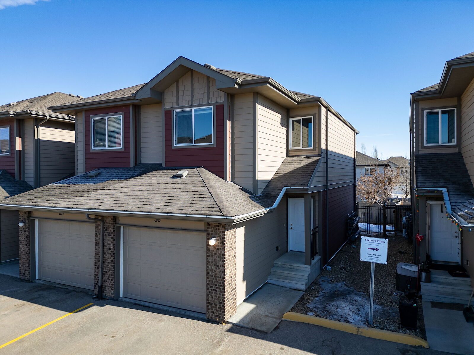 Edmonton 2 + Den bedrooms Townhouse for rent. Property photo: 510360-1