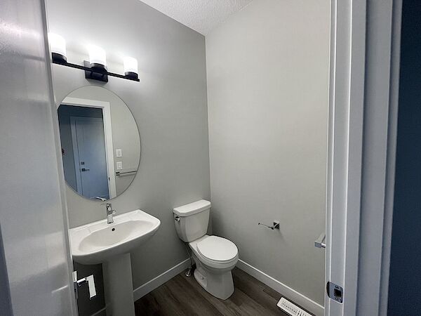 Edmonton 3 bedrooms Duplex for rent. Property photo: 511274-3