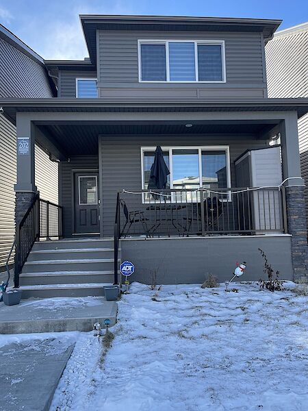 Calgary 4 bedrooms House for rent. Property photo: 512121-2