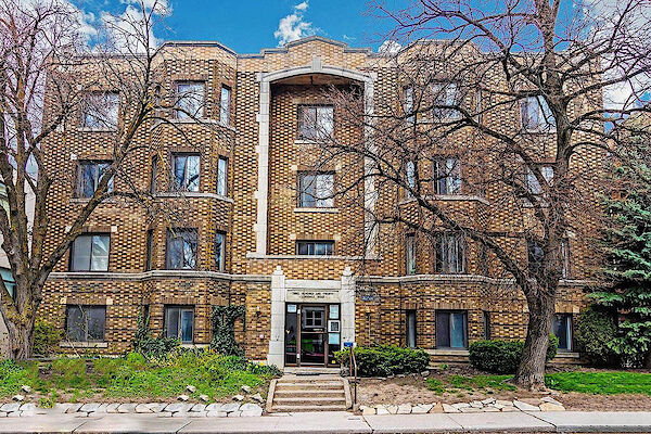 Toronto 3 bedrooms Condo Unit for rent. Property photo: 512480-3