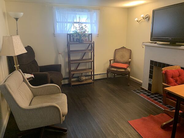 Calgary 1 bedroom Basement for rent. Property photo: 512794-3