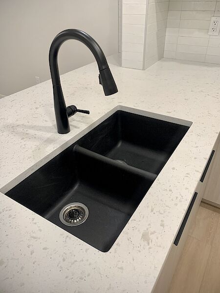 Calgary 1 bedroom Apartment for rent. Property photo: 513934-2