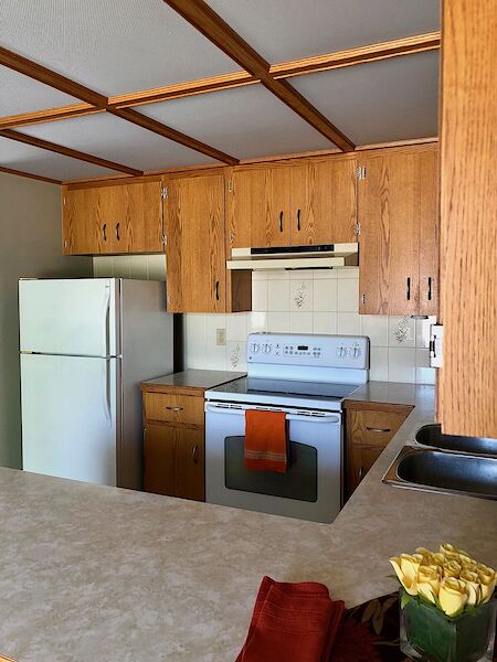 Lethbridge 2 bedrooms Main Floor for rent. Property photo: 514098-3