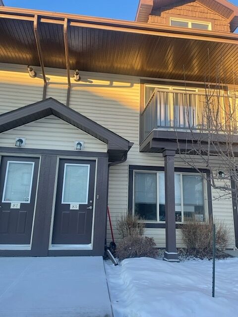 Edmonton 2 bedrooms Townhouse for rent. Property photo: 515112-1