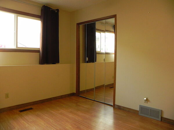 Calgary 2 bedrooms Basement for rent. Property photo: 515425-3