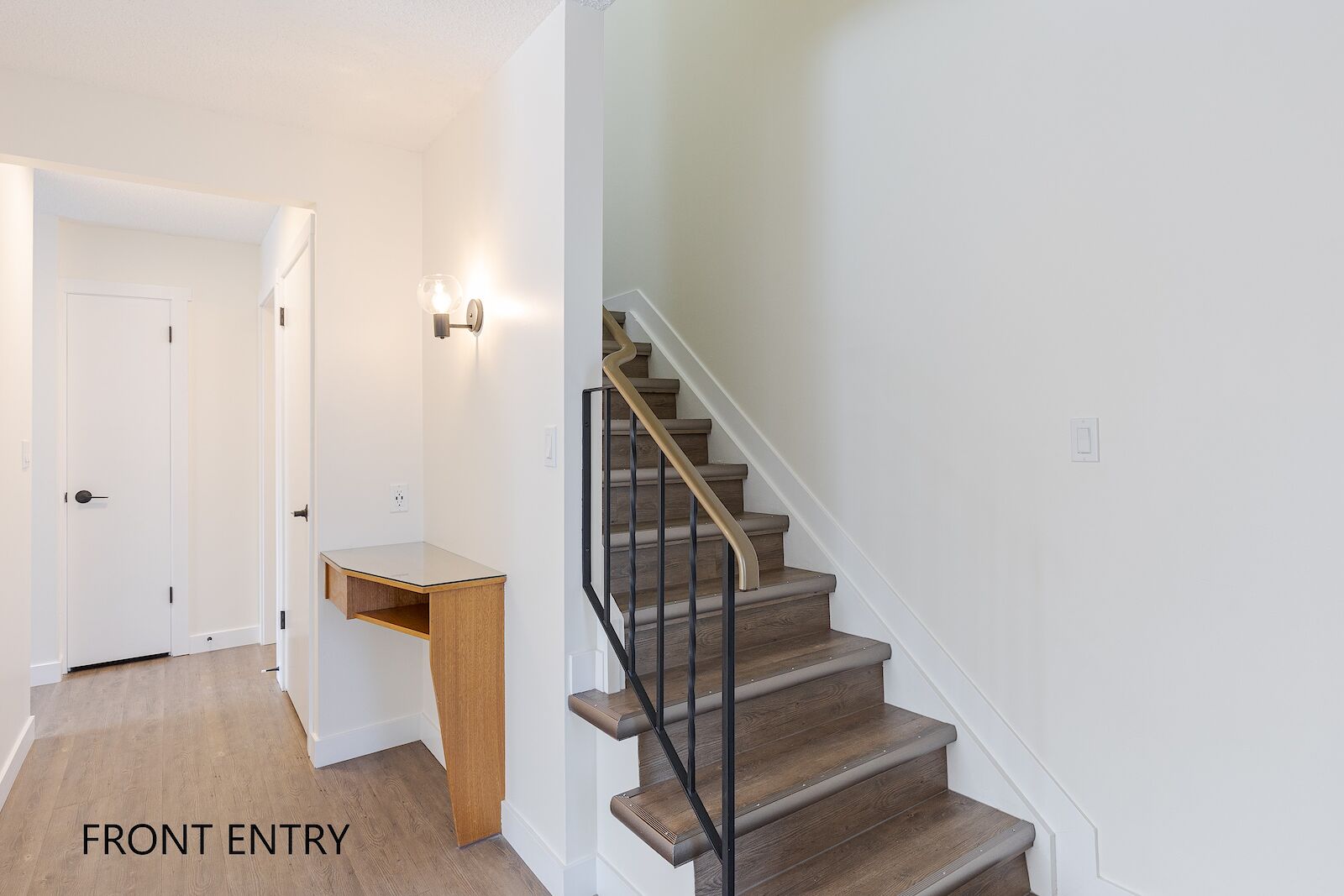 Edmonton 5 + Den bedrooms House for rent. Property photo: 516290-1