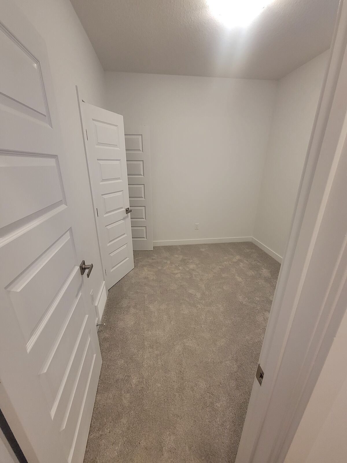 Edmonton 4 bedrooms House for rent. Property photo: 516462-1