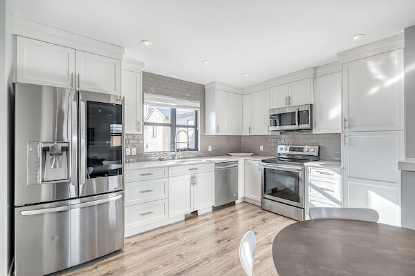 Calgary 2 bedrooms House for rent. Property photo: 516539-2