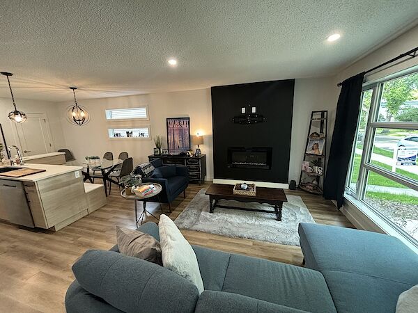 Edmonton 2 bedrooms Duplex for rent. Property photo: 517432-3