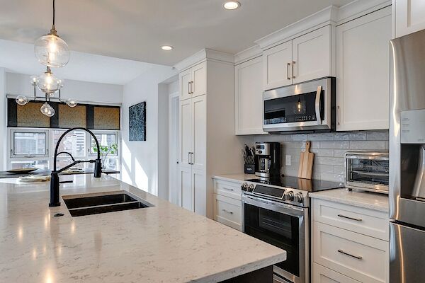 Calgary 2 bedrooms Condo Unit for rent. Property photo: 517869-2