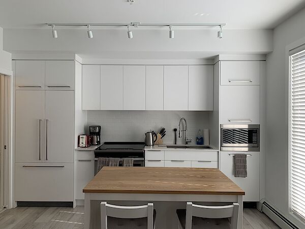 Calgary 2 bedrooms Condo Unit for rent. Property photo: 518120-3