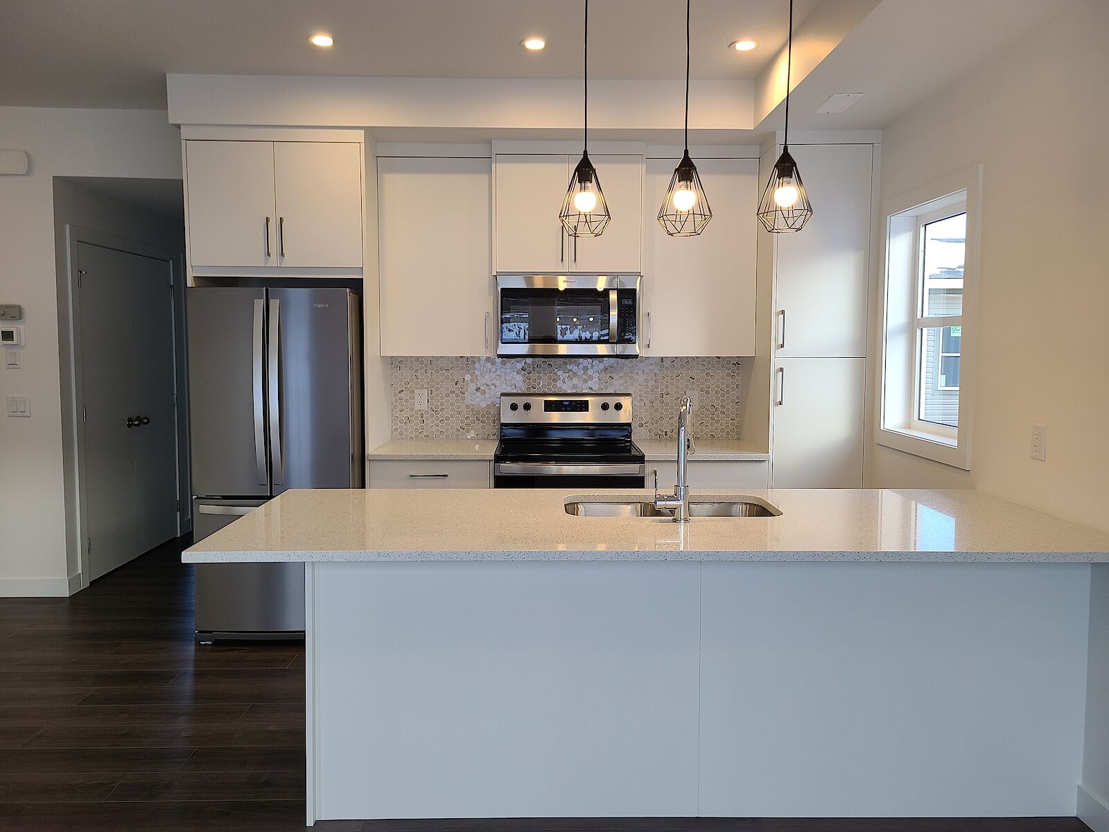 Calgary 2 bedrooms Townhouse for rent. Property photo: 518195-1