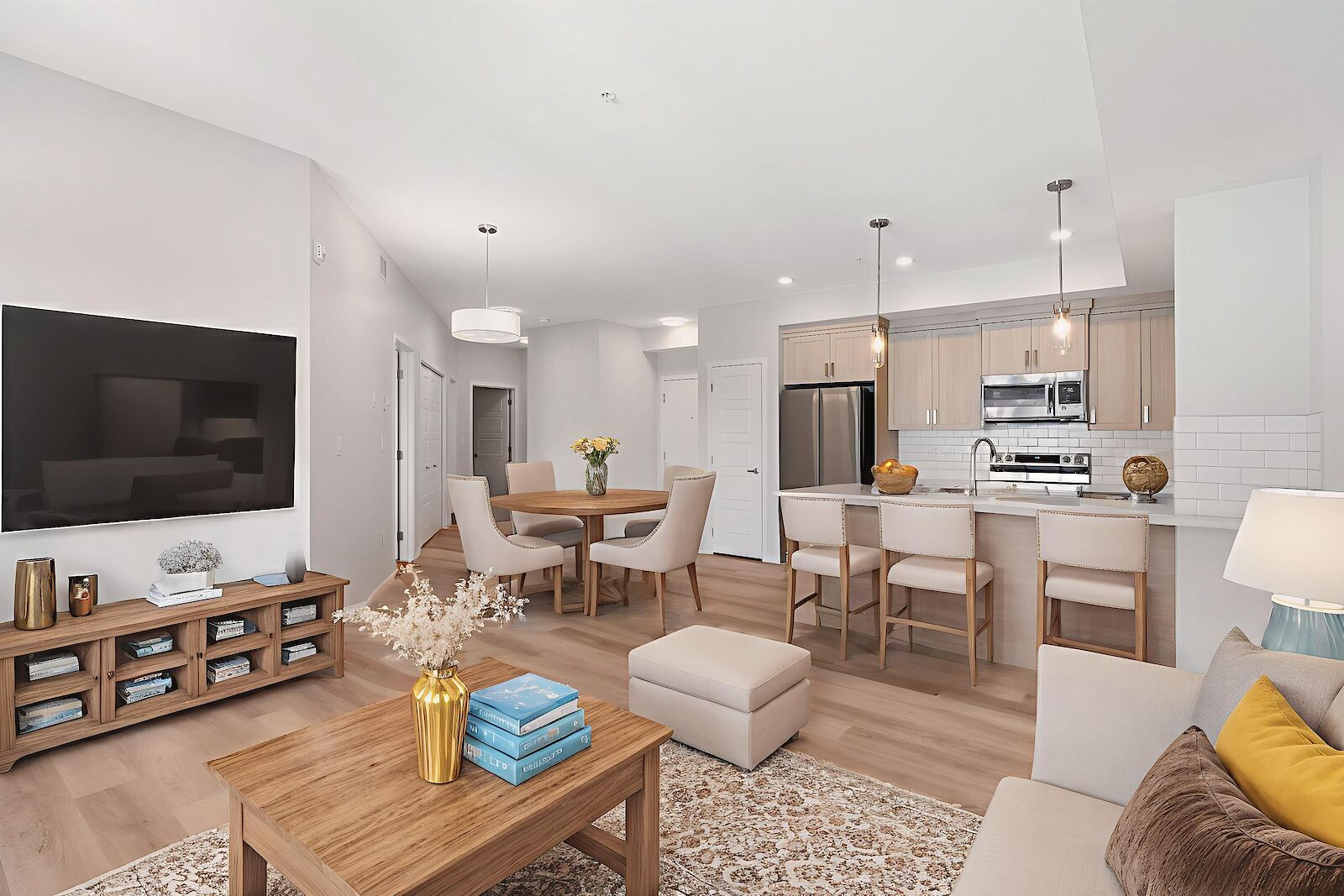 Calgary 2 bedrooms Condo Unit for rent. Property photo: 518520-1