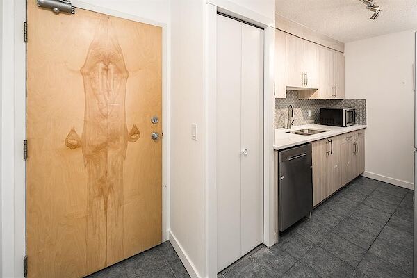 Calgary 2 bedrooms Condo Unit for rent. Property photo: 518714-3
