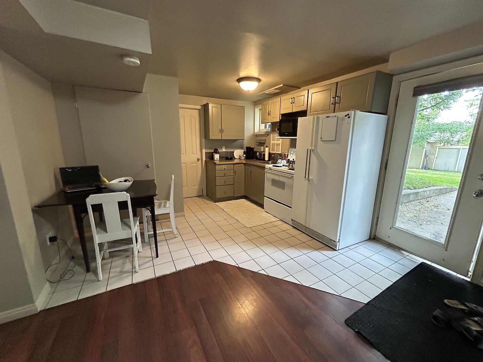 Calgary 1 bedroom Basement for rent. Property photo: 51924-1