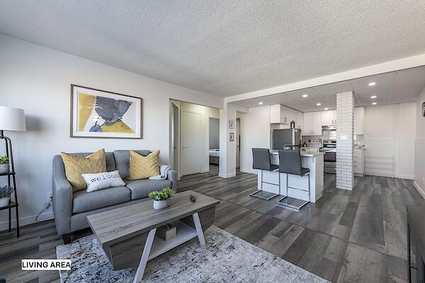 Edmonton 2 bedrooms Condo Unit for rent. Property photo: 519538-2