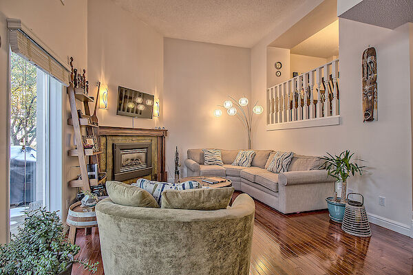 Calgary 3 bedrooms Townhouse for rent. Property photo: 519912-3