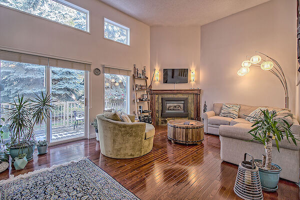 Calgary 3 bedrooms Townhouse for rent. Property photo: 519912-2