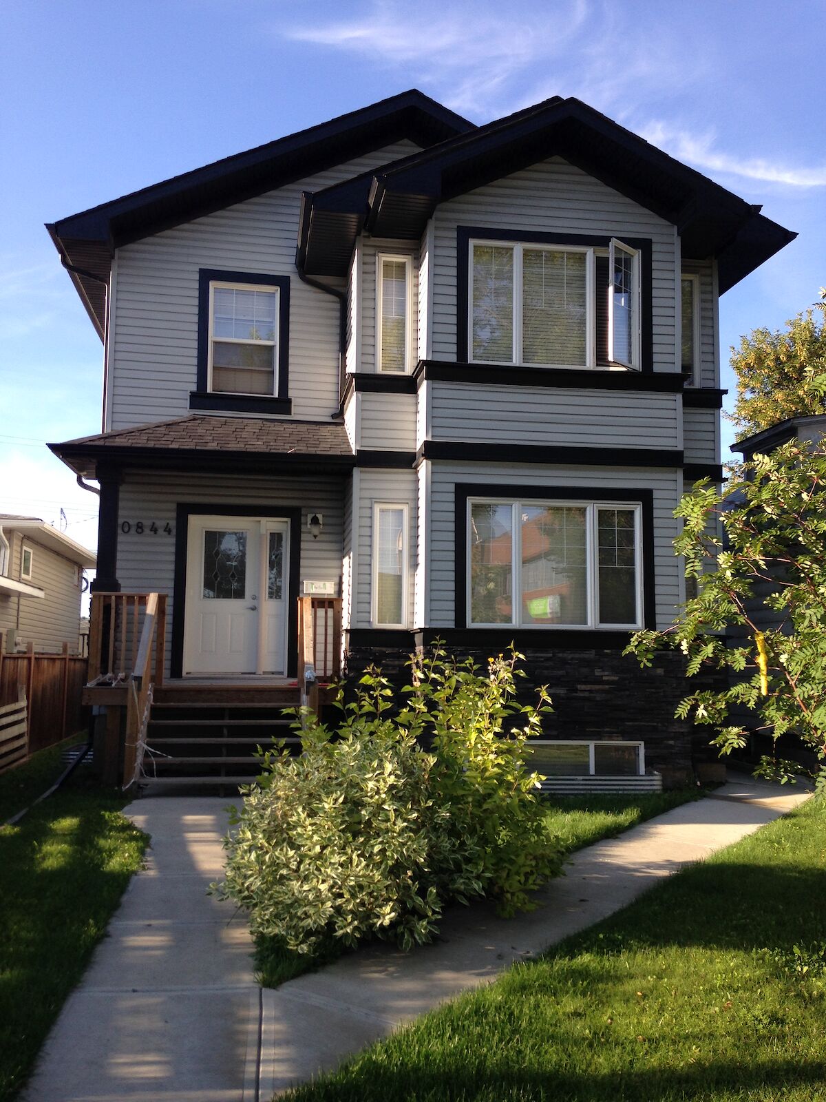 Edmonton 5 + Den bedrooms House for rent. Property photo: 521059-1
