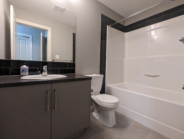 Springbrook 2 bedrooms House for rent. Property photo: 521207-3