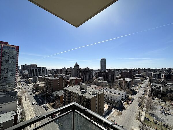 Calgary 2 bedrooms Condo Unit for rent. Property photo: 521871-2