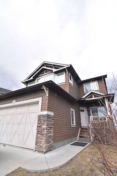 Cochrane 3 + Den bedrooms House for rent. Property photo: 522424-3