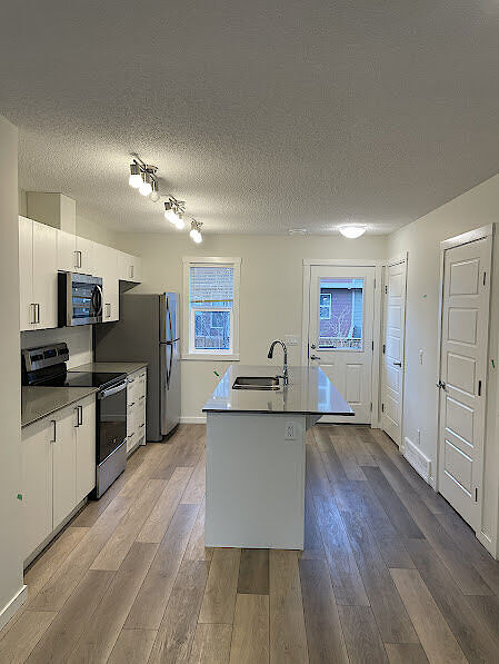 Calgary 2 bedrooms Townhouse for rent. Property photo: 523065-2