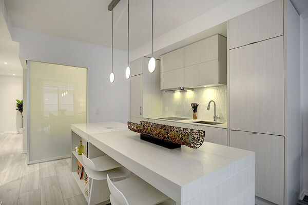Calgary 1 bedroom Condo Unit for rent. Property photo: 523999-3