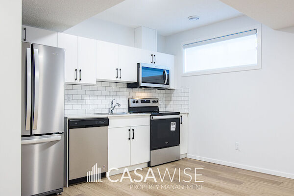 Edmonton 1 bedroom Basement for rent. Property photo: 524304-2