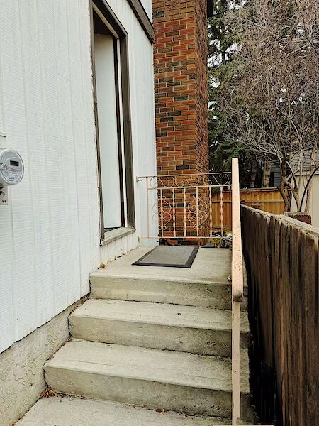 Calgary 3 + Den bedrooms Basement for rent. Property photo: 524613-2