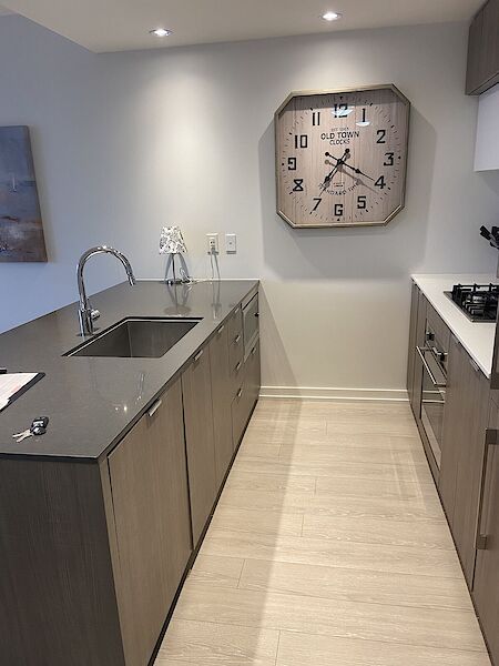 Calgary 1 bedroom Condo Unit for rent. Property photo: 525244-3
