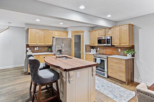 Cochrane 3 bedrooms House for rent. Property photo: 525405-2