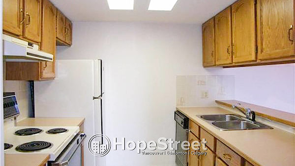 Calgary 2 bedrooms Condo Unit for rent. Property photo: 52604-3