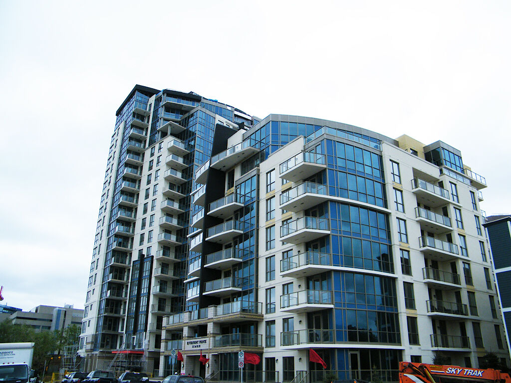 Calgary 1 bedroom Condo Unit for rent. Property photo: 526265-1