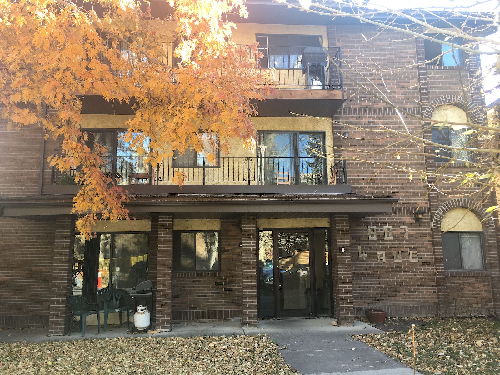 Calgary 2 bedrooms Apartment for rent. Property photo: 52683-1