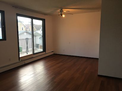 Calgary 2 bedrooms Apartment for rent. Property photo: 52683-2