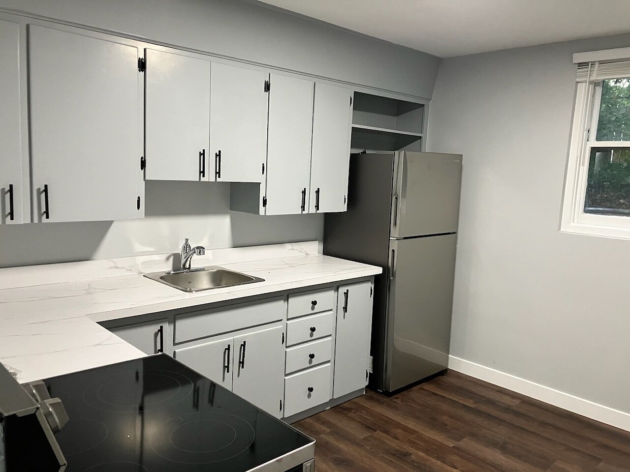 Calgary 1 bedroom Condo Unit for rent. Property photo: 526997-1