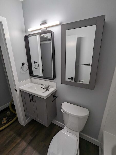 Calgary 1 bedroom Condo Unit for rent. Property photo: 526997-3