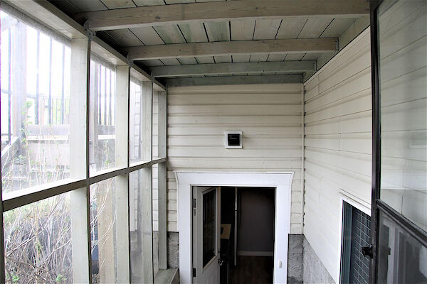 Calgary 1 bedroom Basement for rent. Property photo: 527408-2