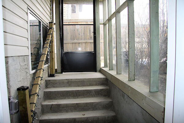 Calgary 1 bedroom Basement for rent. Property photo: 527408-3