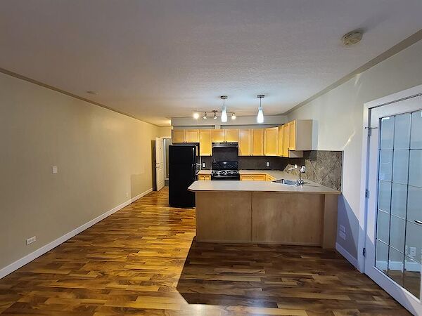 Calgary 1 bedroom Condo Unit for rent. Property photo: 527611-3